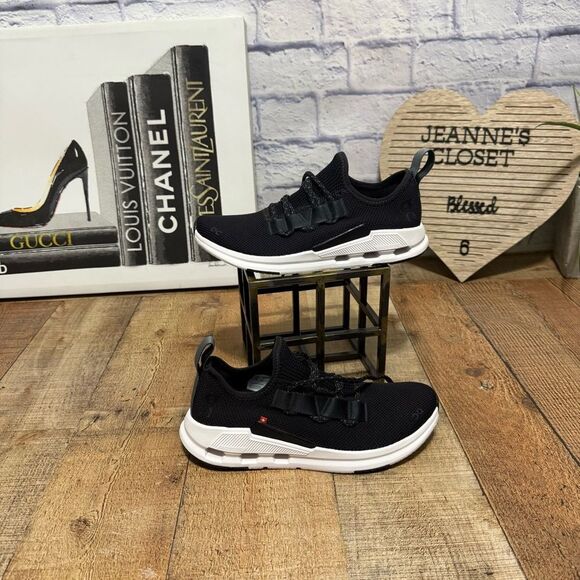 New On Cloud Cloudeasy women’s running sneaker black size 7 - Picture 1 of 10